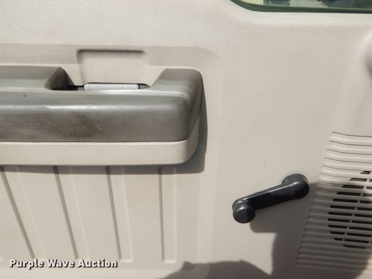 image for item DI2504 2009 Ford F250 Super Duty pickup truck