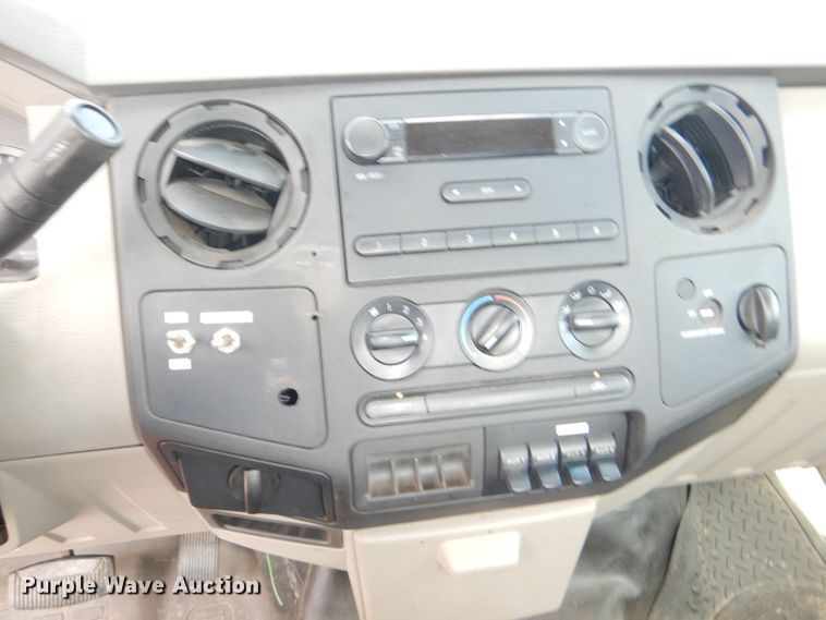 image for item DI2504 2009 Ford F250 Super Duty pickup truck