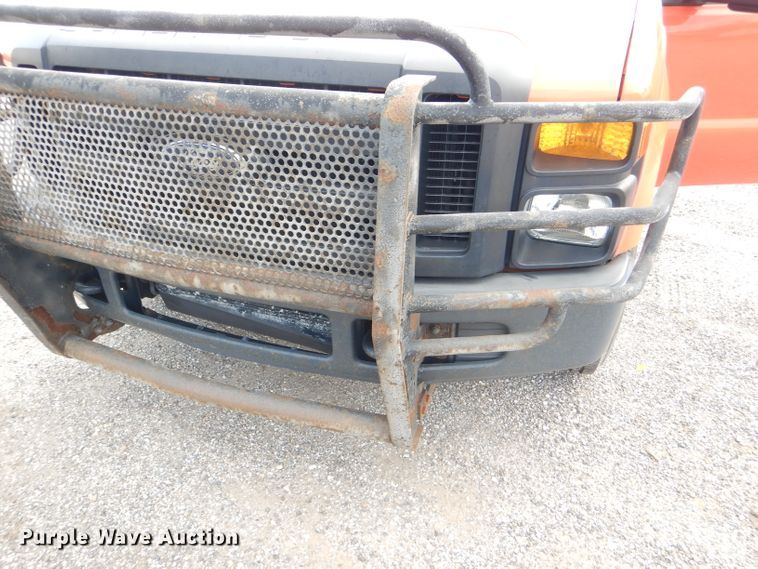 image for item DI2504 2009 Ford F250 Super Duty pickup truck