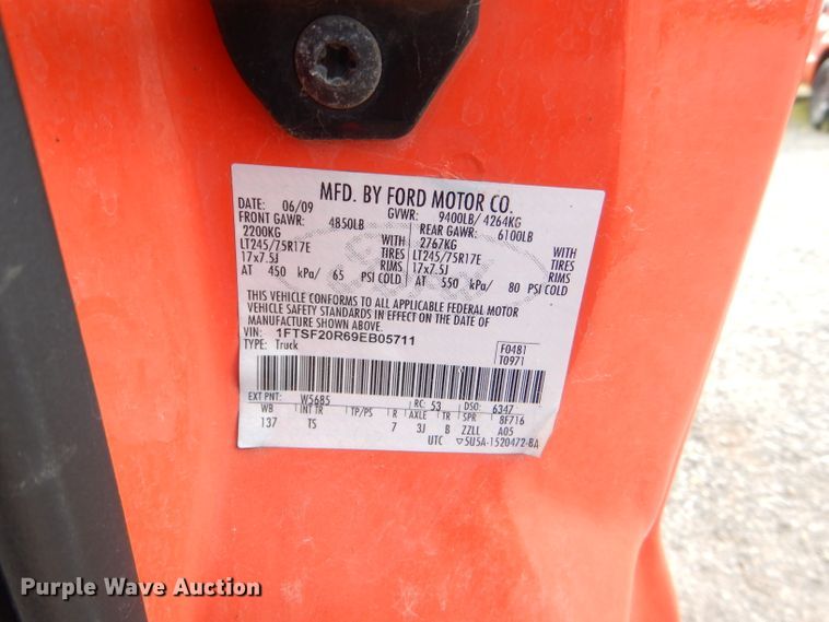 image for item DI2504 2009 Ford F250 Super Duty pickup truck