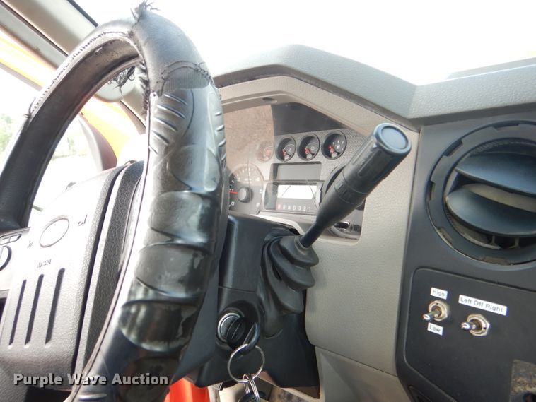 image for item DI2505 2009 Ford F250 Super Duty pickup truck