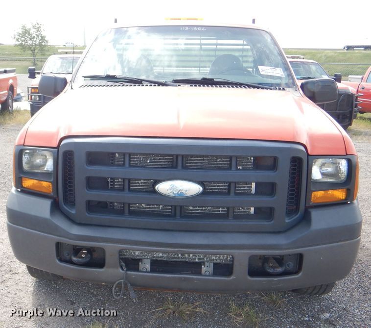 image for item DI2506 2006 Ford F250 Super Duty pickup truck