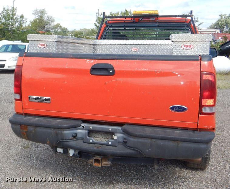 image for item DI2506 2006 Ford F250 Super Duty pickup truck