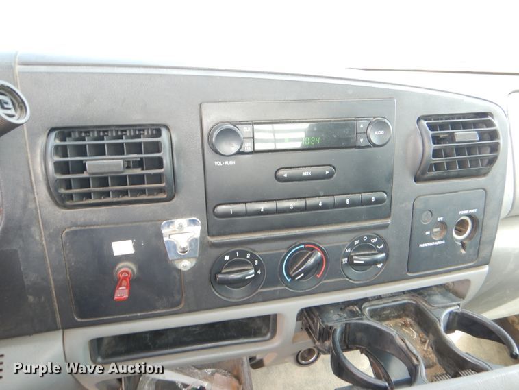 image for item DI2506 2006 Ford F250 Super Duty pickup truck