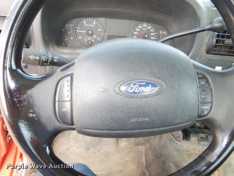 image for item DI2506 2006 Ford F250 Super Duty pickup truck