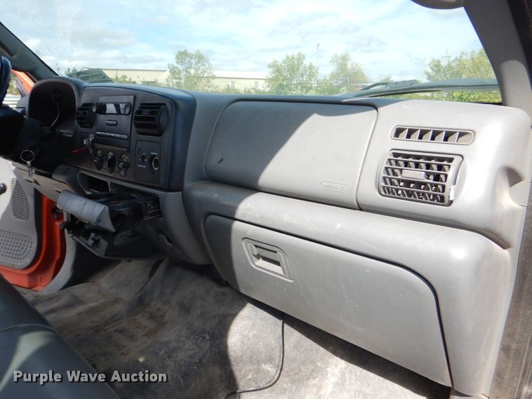 image for item DI2506 2006 Ford F250 Super Duty pickup truck