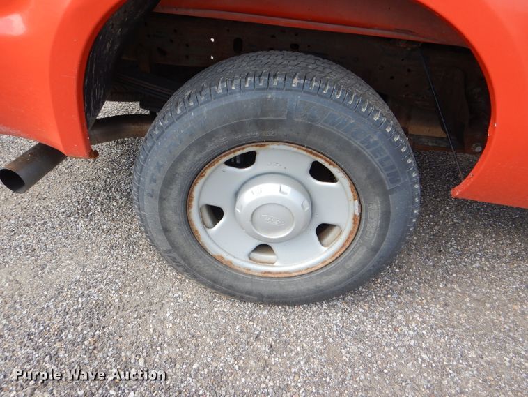 image for item DI2506 2006 Ford F250 Super Duty pickup truck