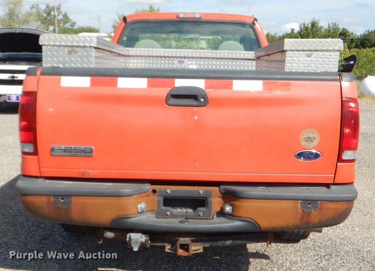 image for item DI2509 2006 Ford F250 Super Duty pickup truck