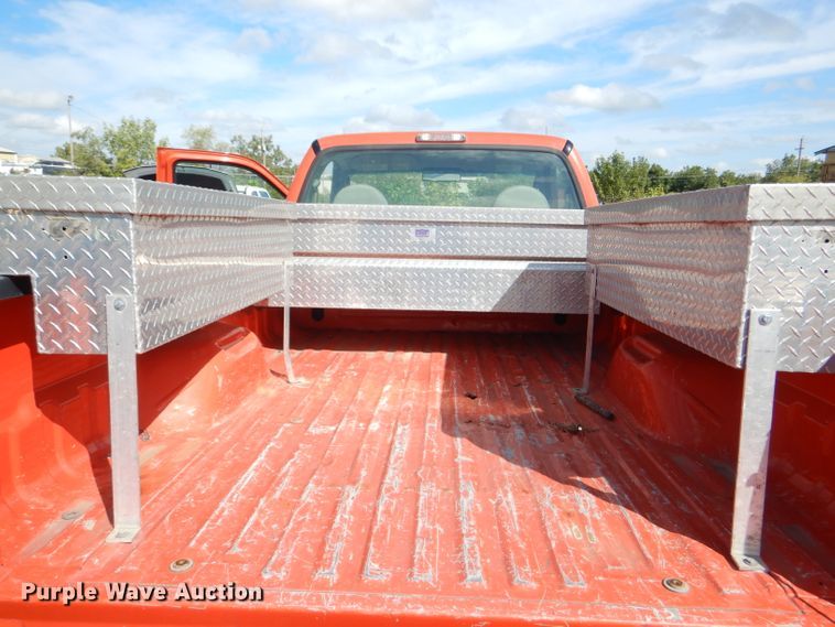 image for item DI2509 2006 Ford F250 Super Duty pickup truck