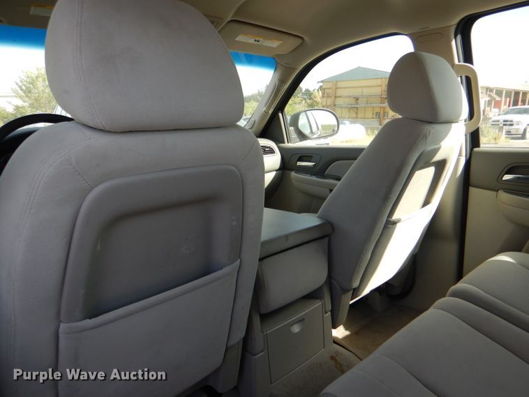 image for item DI2510 2009 Chevrolet Suburban 2500 SUV