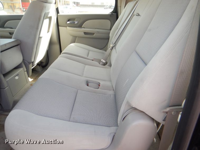 image for item DI2510 2009 Chevrolet Suburban 2500 SUV