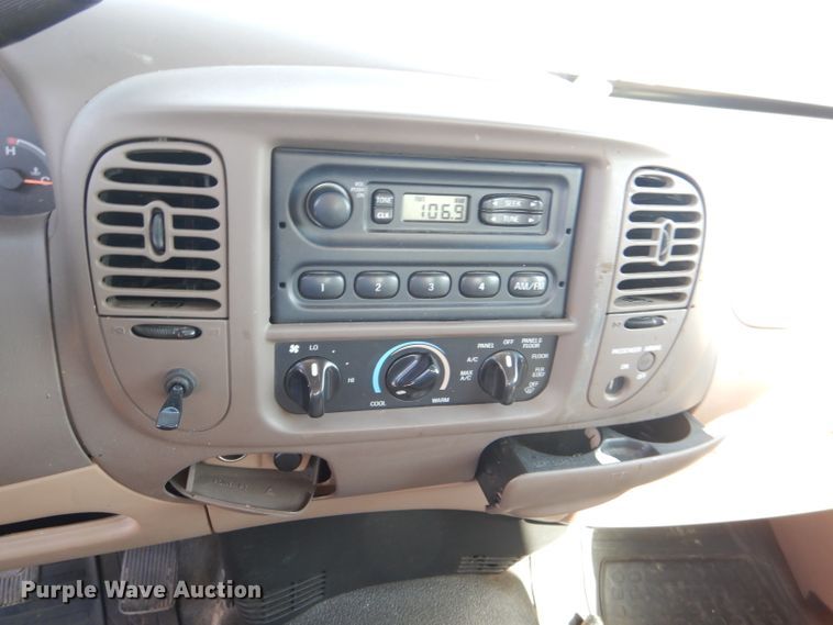 image for item DI2511 1999 Ford F150 SuperCab pickup truck