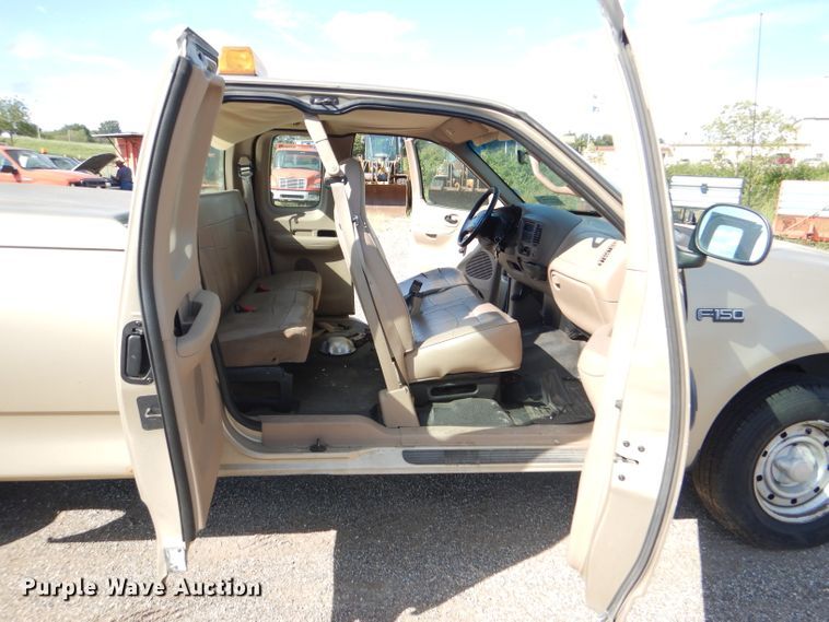 image for item DI2511 1999 Ford F150 SuperCab pickup truck