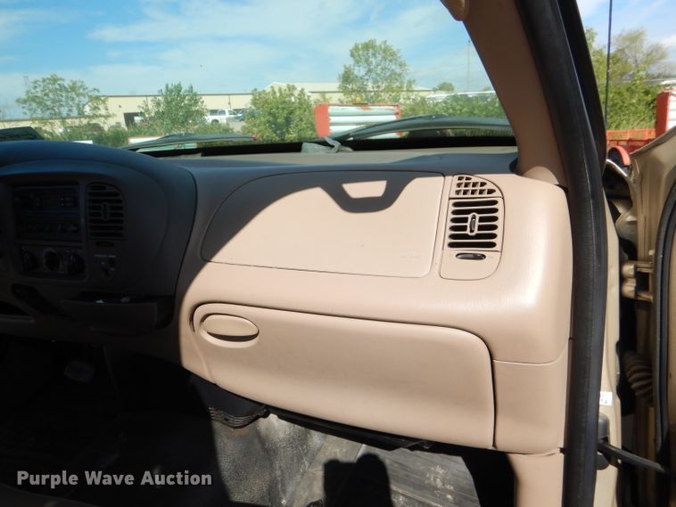 image for item DI2511 1999 Ford F150 SuperCab pickup truck