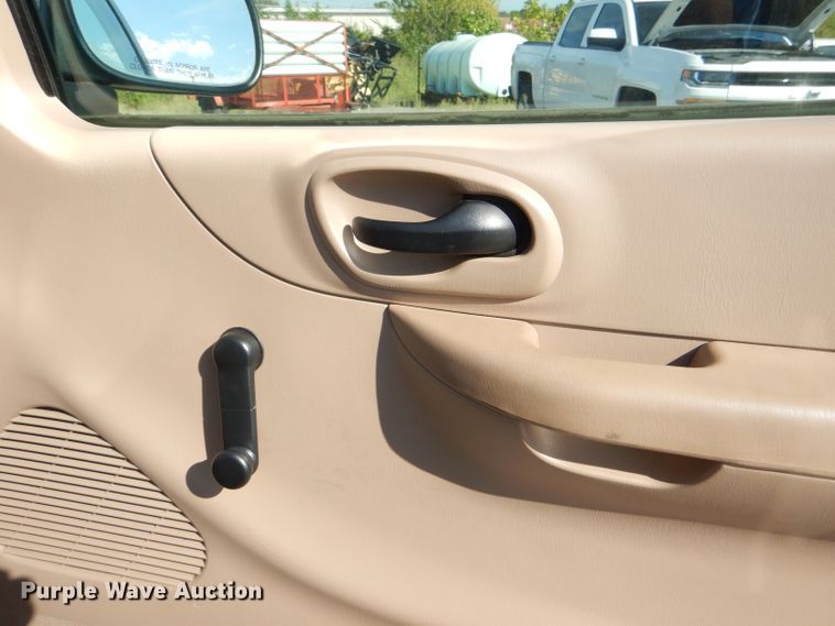 image for item DI2511 1999 Ford F150 SuperCab pickup truck