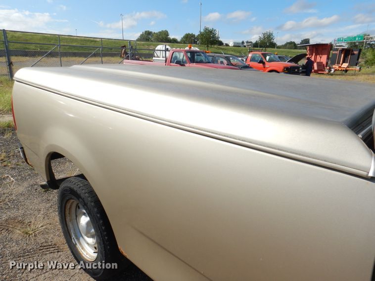 image for item DI2511 1999 Ford F150 SuperCab pickup truck