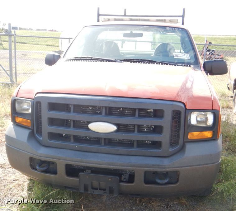 image for item DI2513 2006 Ford F250 Super Duty pickup truck