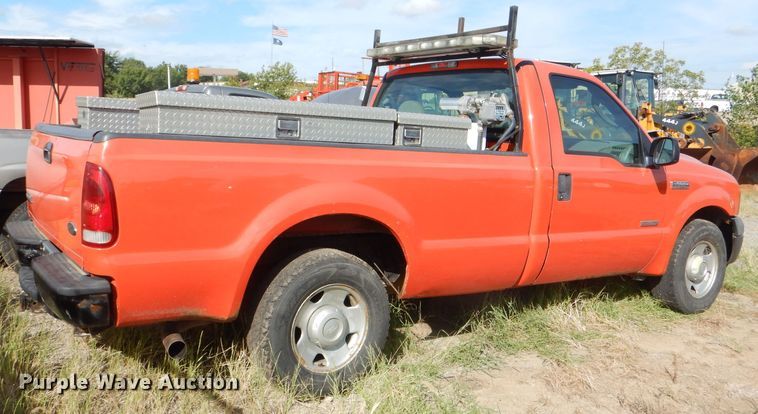 image for item DI2513 2006 Ford F250 Super Duty pickup truck