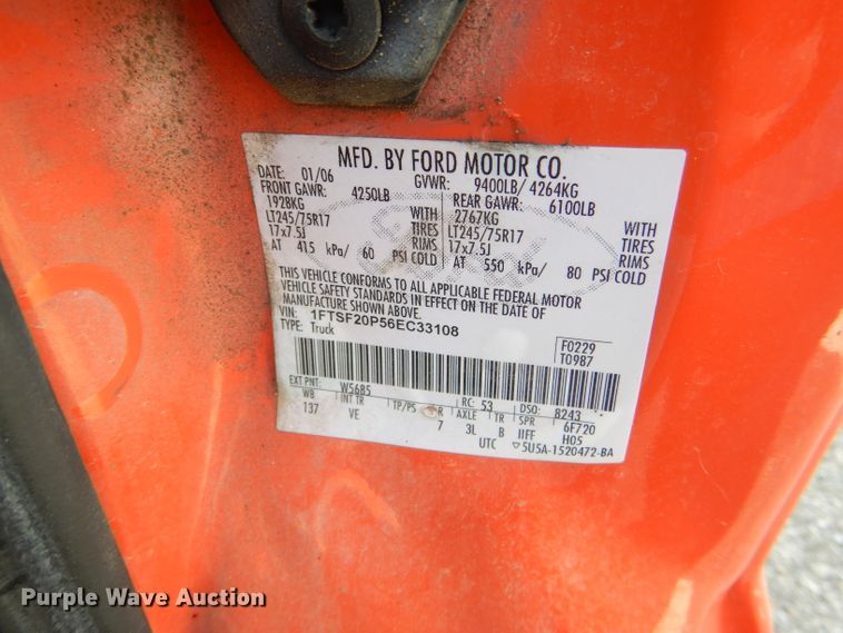 image for item DI2513 2006 Ford F250 Super Duty pickup truck