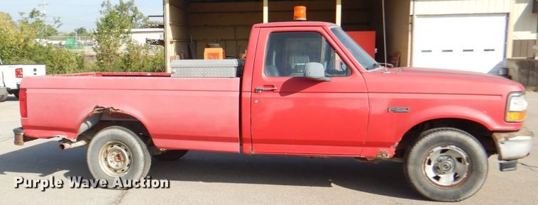 image for item DI2514 1996 Ford F150 pickup truck