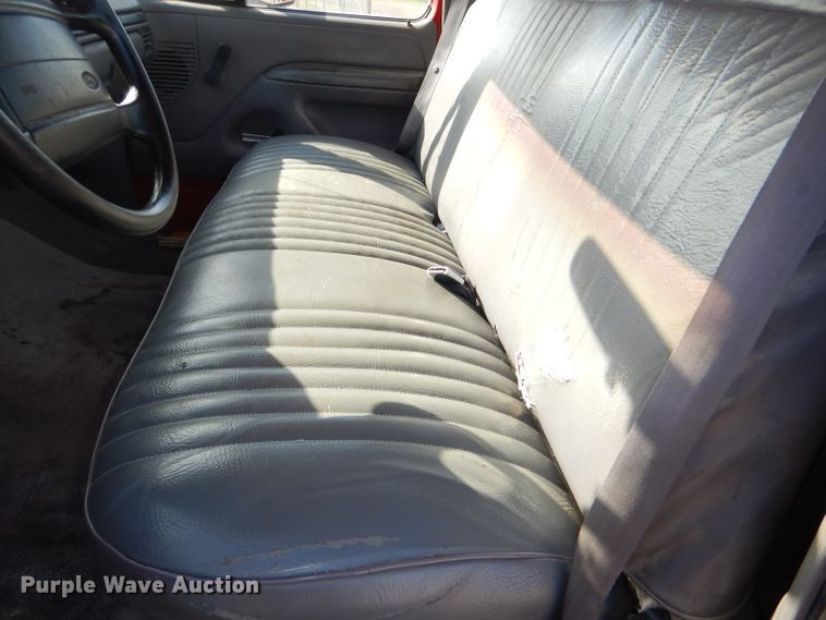 image for item DI2514 1996 Ford F150 pickup truck