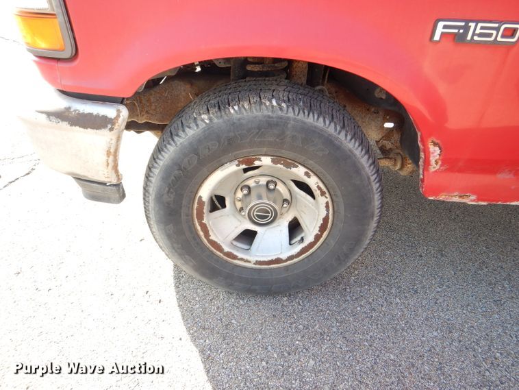 image for item DI2514 1996 Ford F150 pickup truck