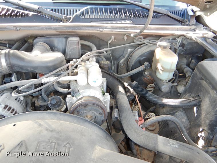 image for item DI2515 2002 Chevrolet Silverado 1500 pickup truck