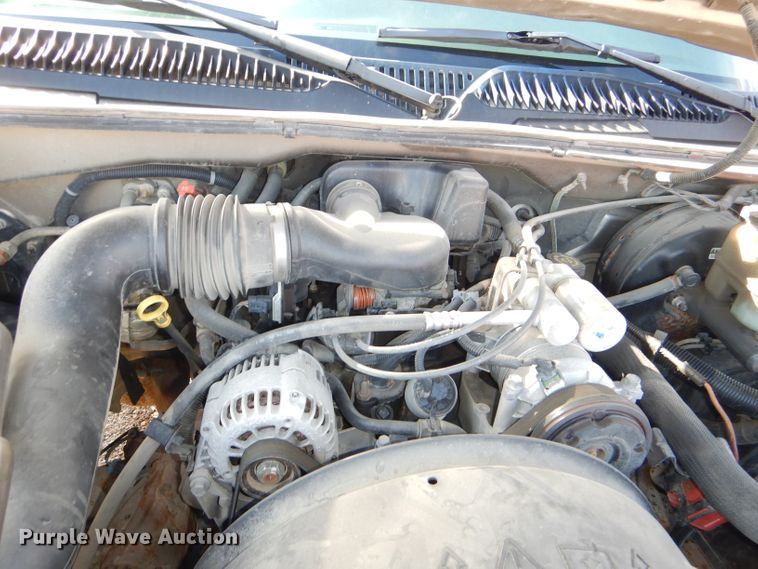 image for item DI2515 2002 Chevrolet Silverado 1500 pickup truck