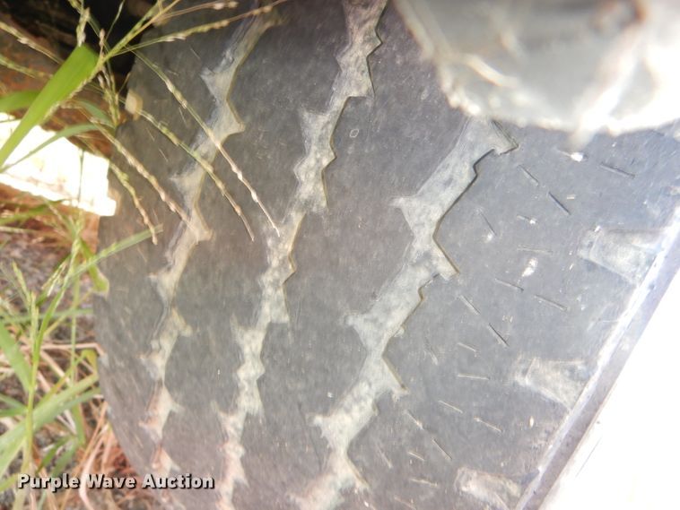 image for item DI2515 2002 Chevrolet Silverado 1500 pickup truck