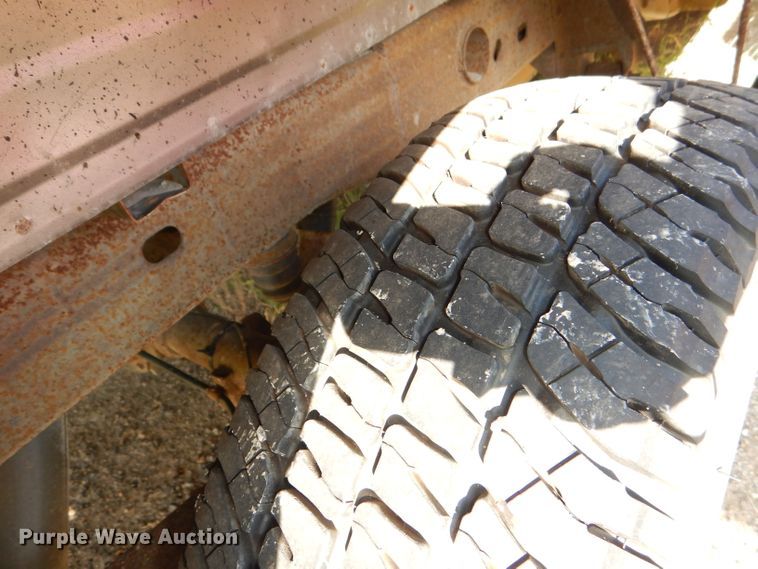 image for item DI2515 2002 Chevrolet Silverado 1500 pickup truck