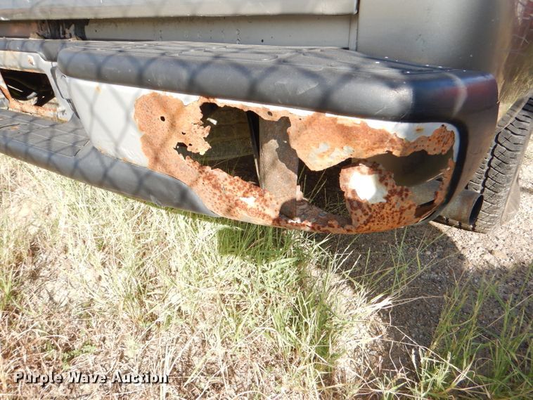 image for item DI2515 2002 Chevrolet Silverado 1500 pickup truck