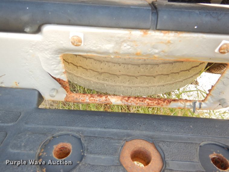 image for item DI2515 2002 Chevrolet Silverado 1500 pickup truck