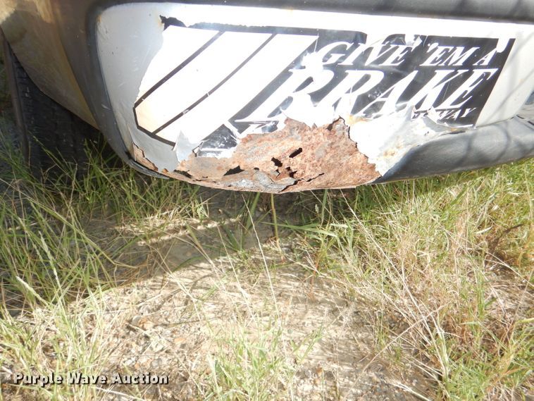 image for item DI2515 2002 Chevrolet Silverado 1500 pickup truck