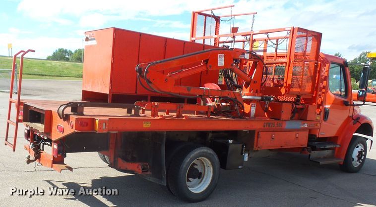 image for item DI2518 2007 Freightliner M2106 sign truck