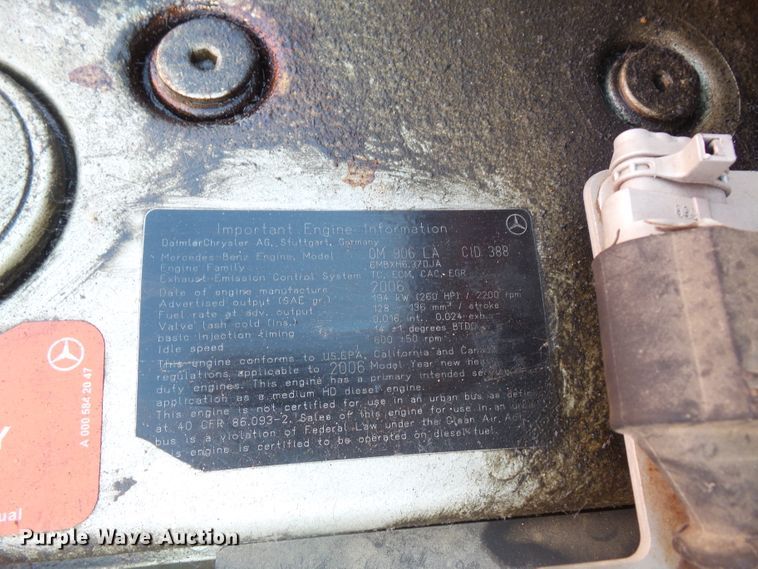 image for item DI2518 2007 Freightliner M2106 sign truck