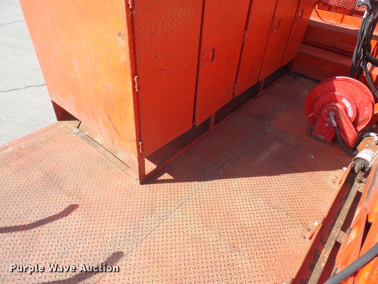 image for item DI2518 2007 Freightliner M2106 sign truck