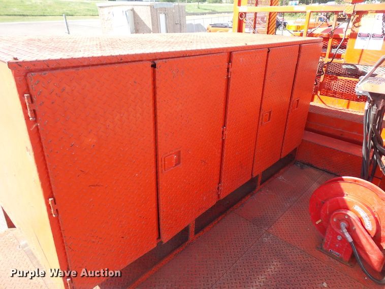 image for item DI2518 2007 Freightliner M2106 sign truck