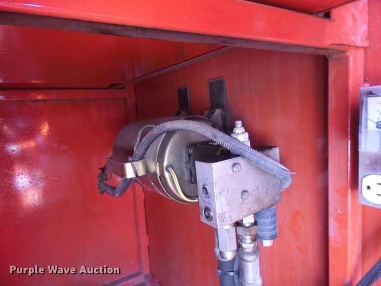 image for item DI2518 2007 Freightliner M2106 sign truck