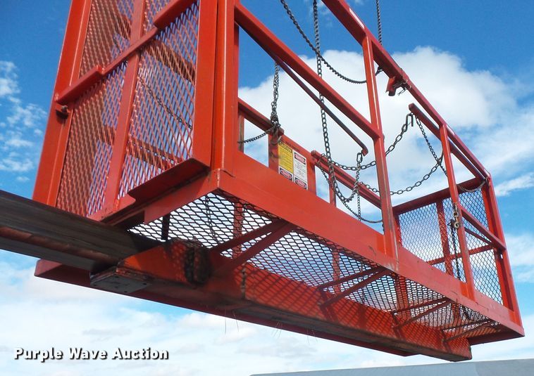 image for item DI2518 2007 Freightliner M2106 sign truck