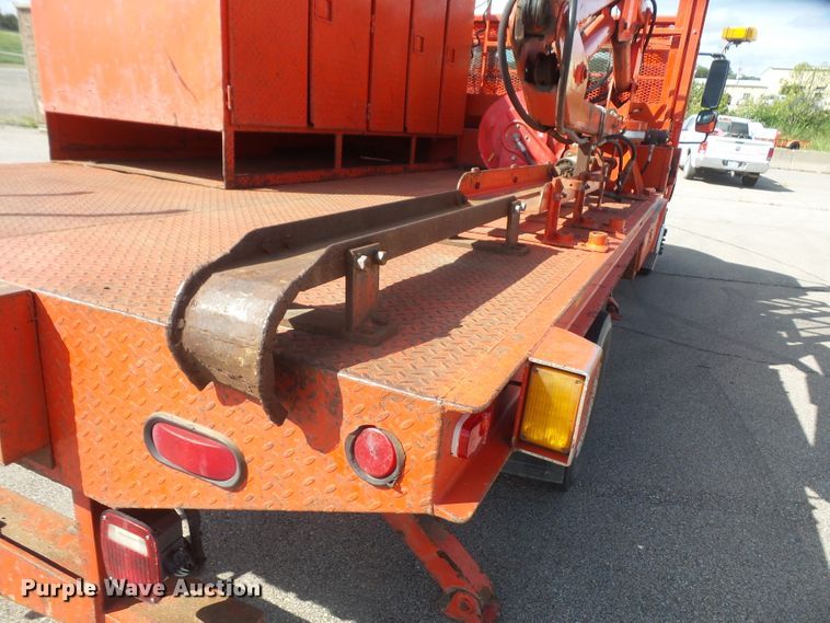 image for item DI2518 2007 Freightliner M2106 sign truck