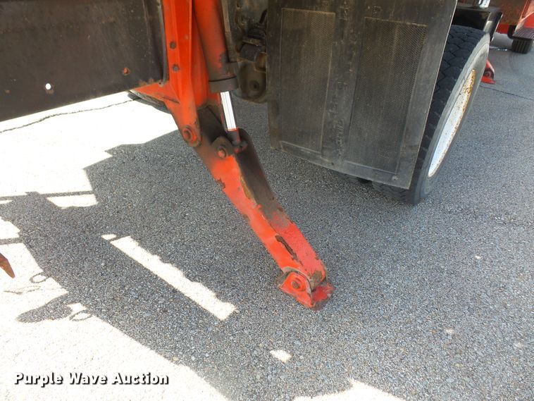 image for item DI2518 2007 Freightliner M2106 sign truck