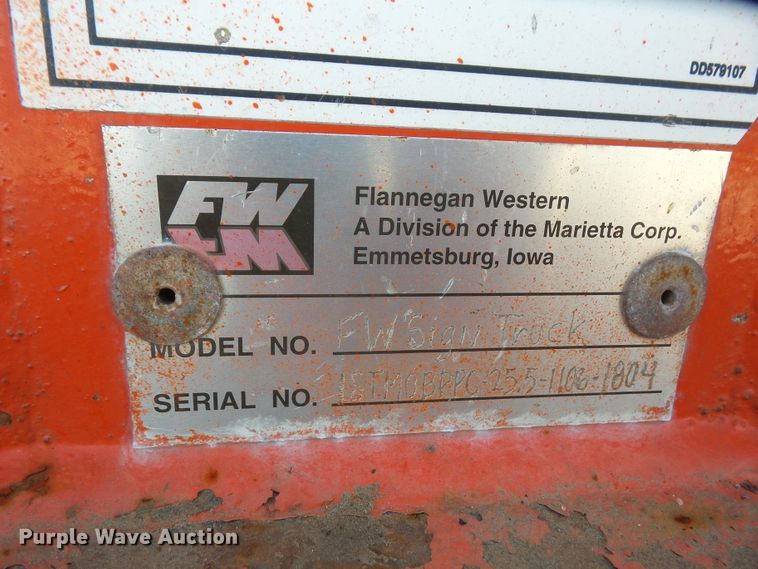 image for item DI2518 2007 Freightliner M2106 sign truck