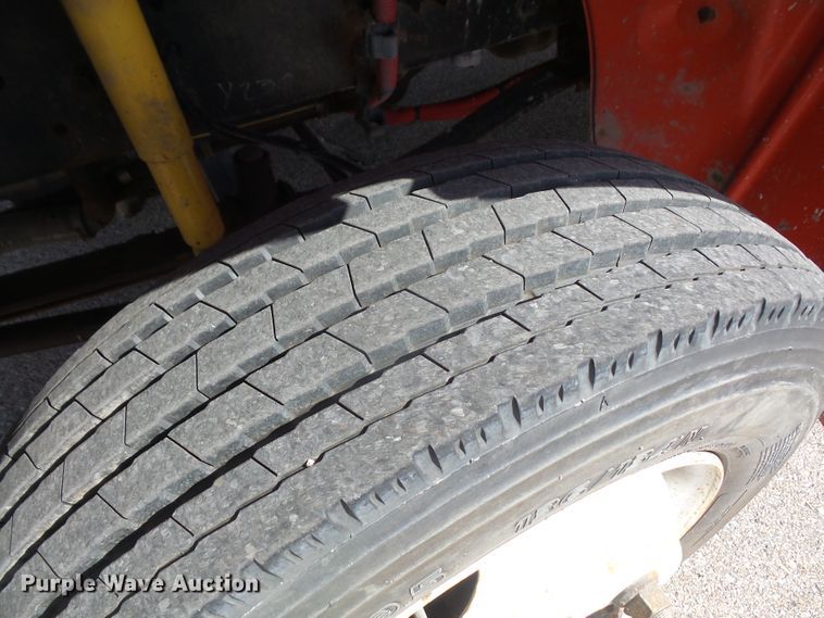 image for item DI2518 2007 Freightliner M2106 sign truck