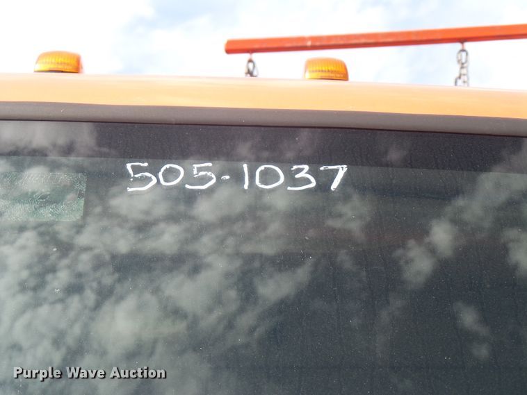 image for item DI2518 2007 Freightliner M2106 sign truck