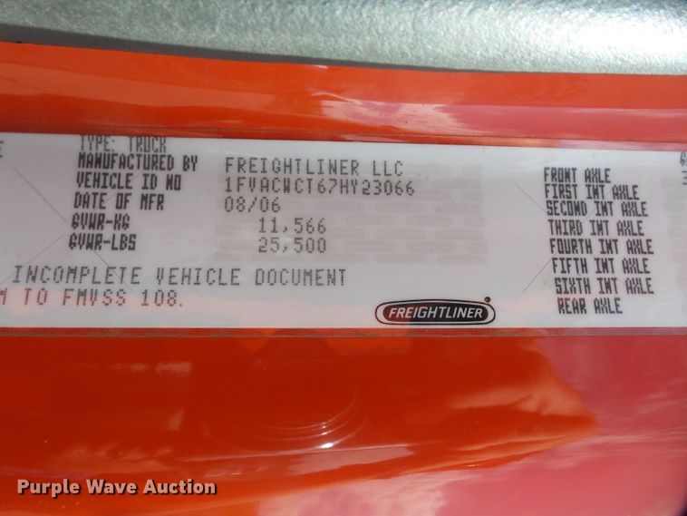 image for item DI2518 2007 Freightliner M2106 sign truck