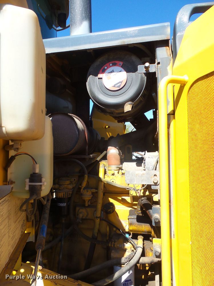 image for item DI2520 2005 John Deere 444J wheel loader