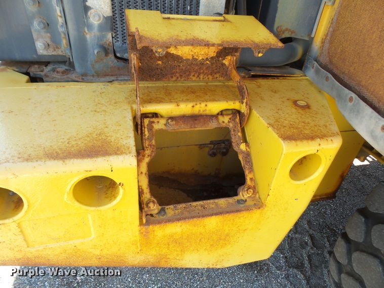 image for item DI2520 2005 John Deere 444J wheel loader
