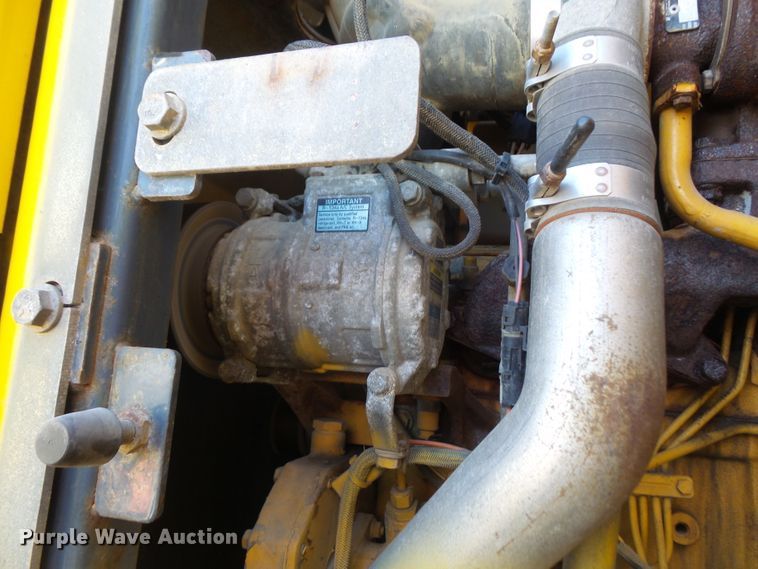 image for item DI2520 2005 John Deere 444J wheel loader