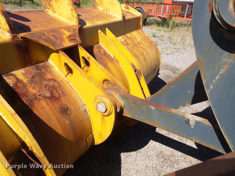 image for item DI2520 2005 John Deere 444J wheel loader