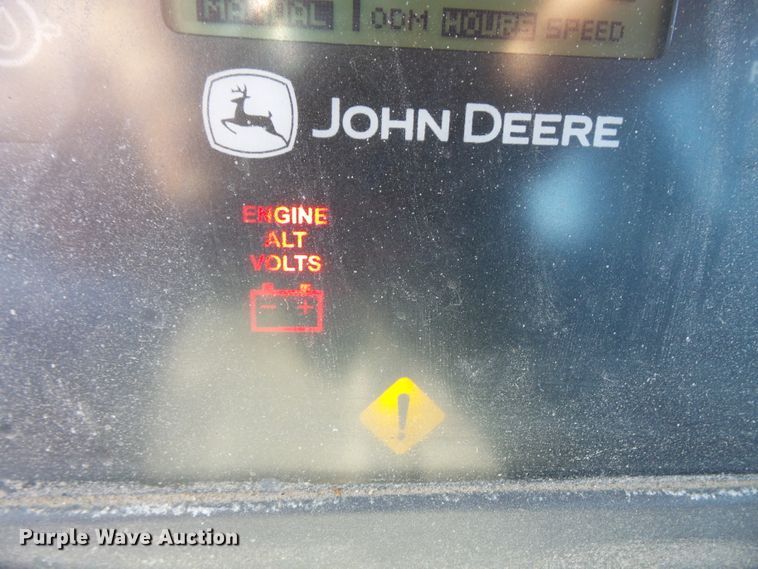 image for item DI2521 2005 John Deere 444J wheel loader